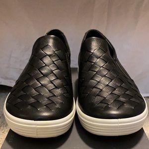 Slip on sneakers